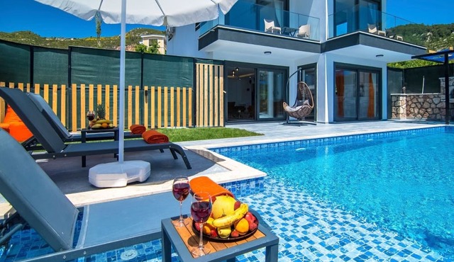 Romantic Luxury Sea View Villa