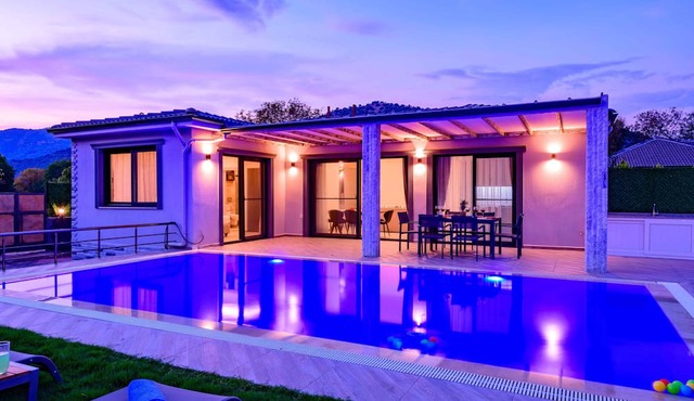 Peaceful 2BR Villa W/ Pool & Large Garden, Fethiye Villa 1001 in Kayakoy