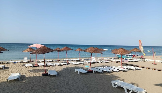 Kumburgaz Sahi̇lde, Si̇tede, Konforlu ve Manzarali Kli̇mali Dai̇re