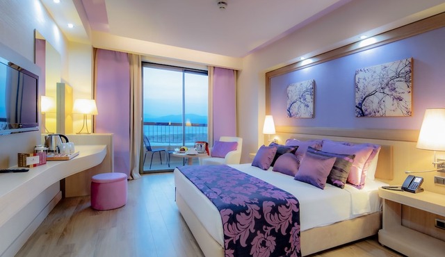 Royal Teos Thermal Resort Clinic & Spa - All-inclusive in Seferihisar