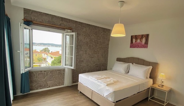 Cunda Kordon Otel in Ayvalik