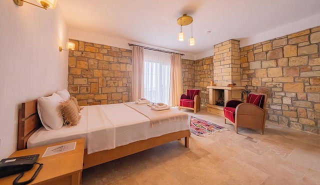 Arıklı Han Kazdağları in Ayvacik