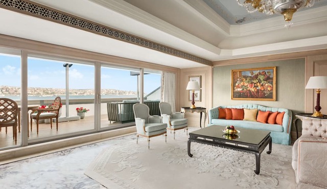 Shangri-La Bosphorus, Istanbul in Istanbul