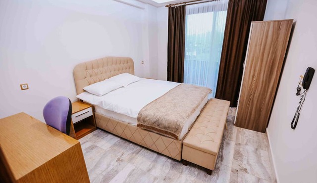 Celikoglu Otel in Emirdag