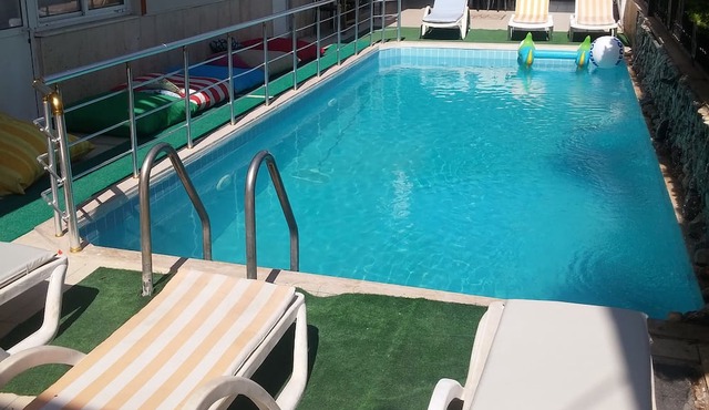 Uc Mevsim Otel in Didim