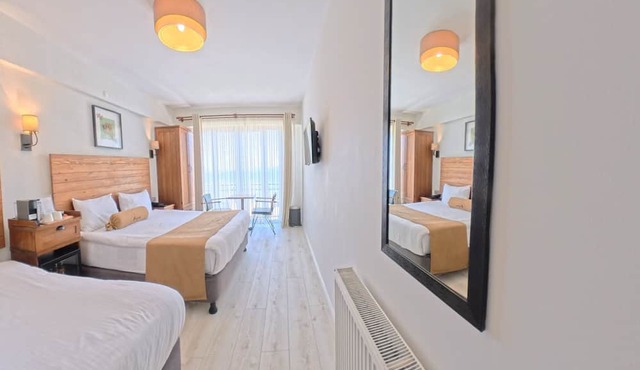 8 Rooms Hotel in Gallipoli