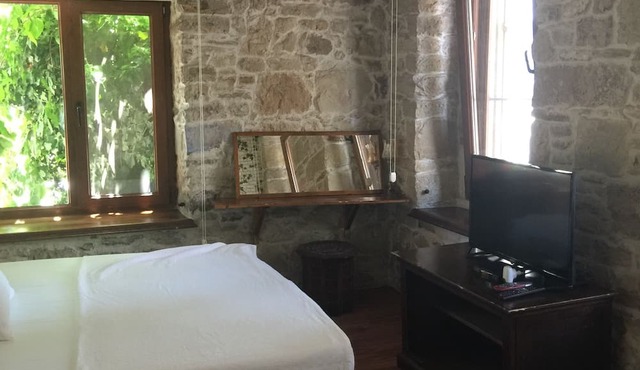 Iyon Pansiyon in Foça