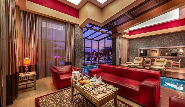 Cornelia Diamond Golf Resort & SPA in Serik