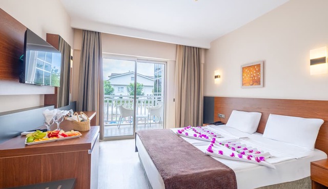 Viking Express Otel in Kemer