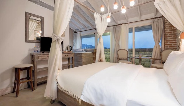Navalia Otel in Foça