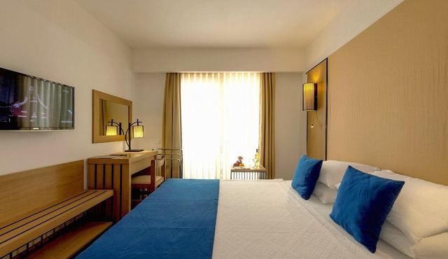 Liv Hotel By Bellazure in Bodrum