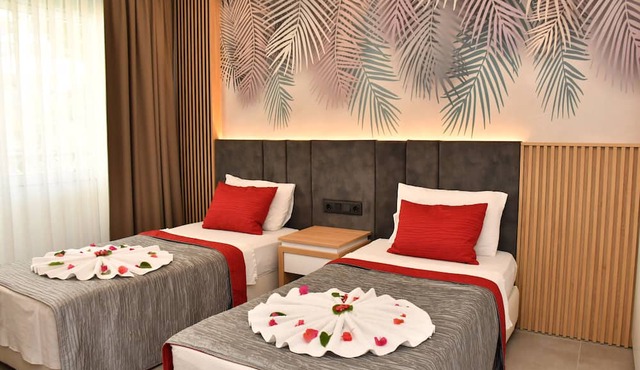 Gurol Hotel & Apart