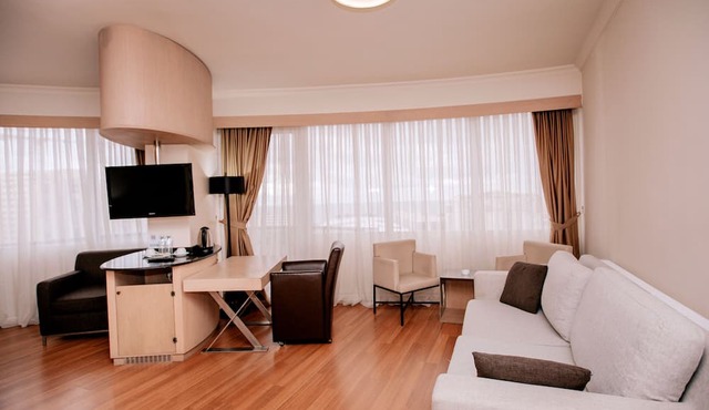 KONAK PARK HOTEL in Yomra