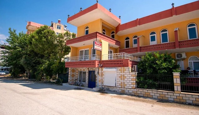 Baykal Pansiyon in Finike