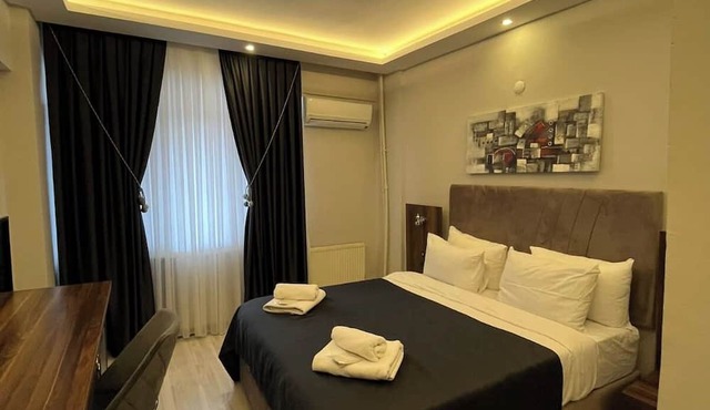 Grand Krone Hotel in Cinarcik
