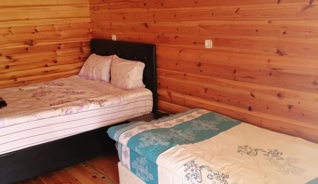 Oba Kutuk Evleri in Seben