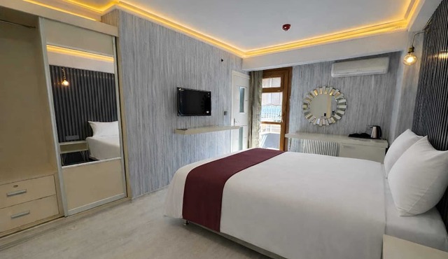 ZEBRA OTEL BUCA in Izmir