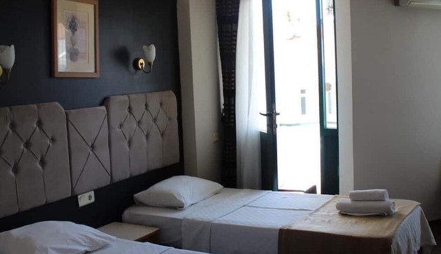 Club ürgenç hotel in Ayvalik