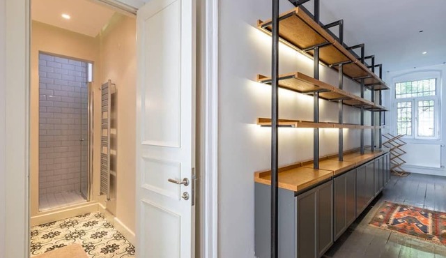 Welcome to our cool new stylish 2-bedroom, 2-bathroom home nestled in the vibrant heart of Şişhane