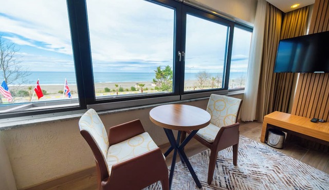 PERA NORTH HOTEL - LOUNGE & RESTAURANT in Kocaali