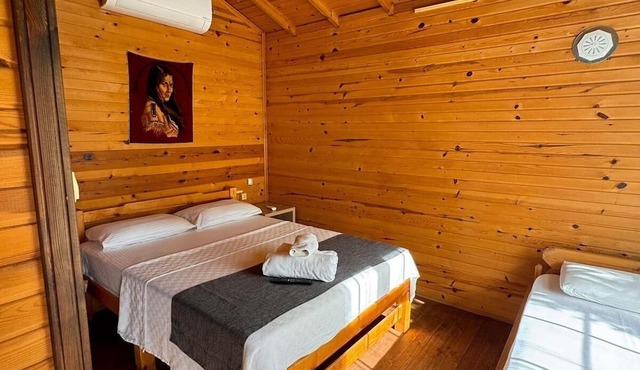 family motel bungalov in Kesan