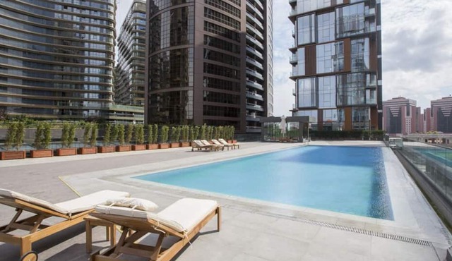 Secure Luxury Residence 1BR w/2Pools,Sauna,Gym,Concierge,Parking in Istanbul