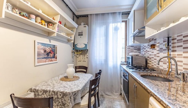 Cozy Retreat 2 min to Kanyon Mall in Istanbul