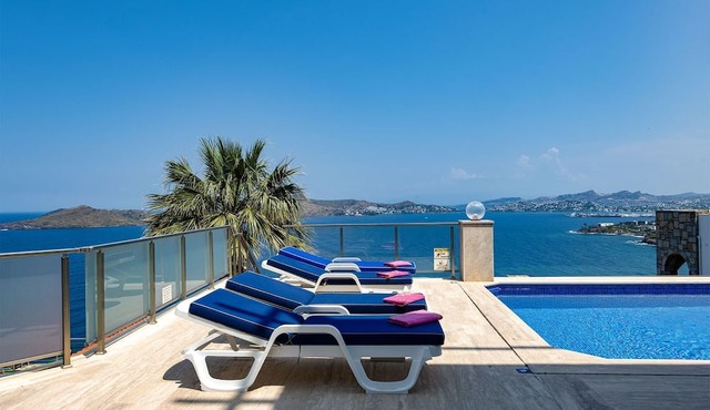 Yalıkavakta 3 Odalı Villa BD4148 in Bodrum