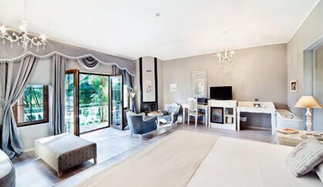 Village Park Resort and Spa Otel