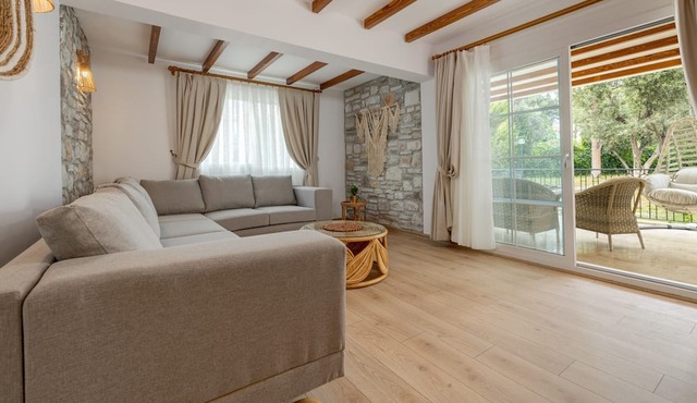 NAVALİA BEACH HOMES