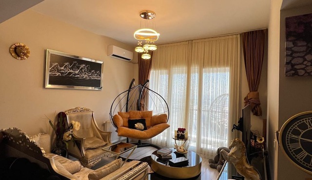 Cozy 1-bedroom apartment in marvelous Istanbul with wifi and full gym.