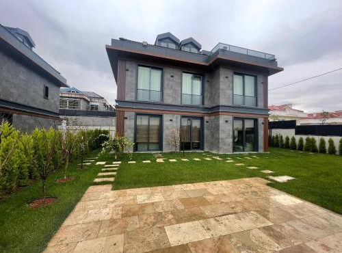 Villa with forest views,Minutes from the airport in Arnavutköy