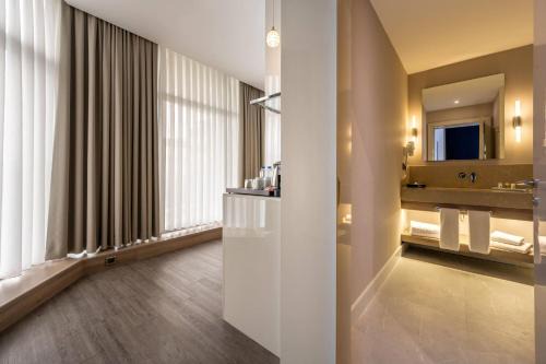Ramada Encore Istanbul Bayrampasa in Istanbul