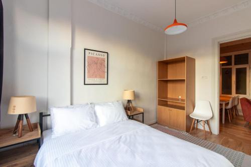 Stylish Apartments in Historic Kadıköy Building in Istanbul