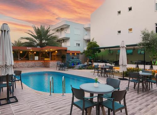 Green Side Leon Hotel in Side