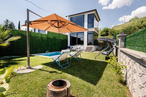 4-Deluxe Villa with Heated Private Pool in Dilovasi