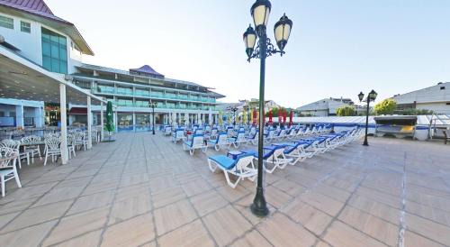 Ceti̇n Presti̇ge Resort in Erdek