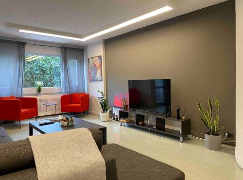 Perfect location flat in Alsancak the heart of Izmir in İzmir