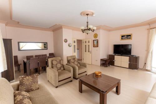 Cinel villa for rent in Kaşüstü