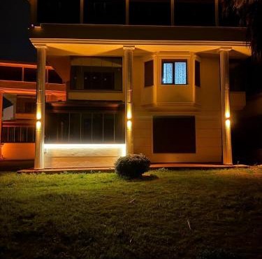 Beachfront Duplex 3-BR in Pelitköy, Beach Access in Burhaniye