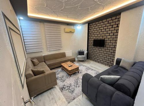 Poyraz suit in Bursa
