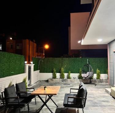 Dubleks Özel Havuzlu Teraslı Lüks Villa in Erdemli