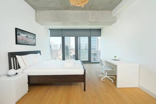 Bright Lovely Modern 2BD25 Condo PoolGym! #220