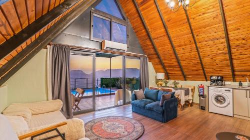 Villa Ilgın Panoramic Mountain & Sea Views, Secluded Retreat in Aklar