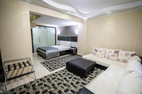 HALLEY OTEL in Denizli
