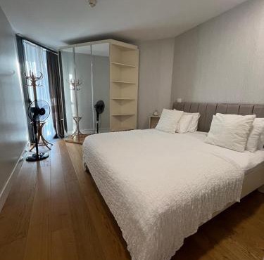 Deluxe 2BR Apartment Balcony 420 in Istanbul