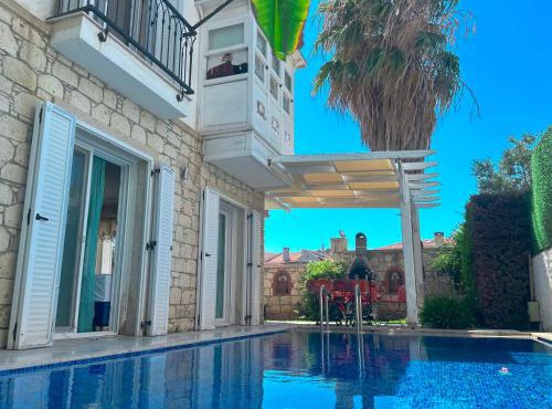 Evalacati-Villa Palma-Centrally located and Ready for winter in Cesme