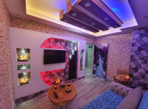 Destan Suit in Adana